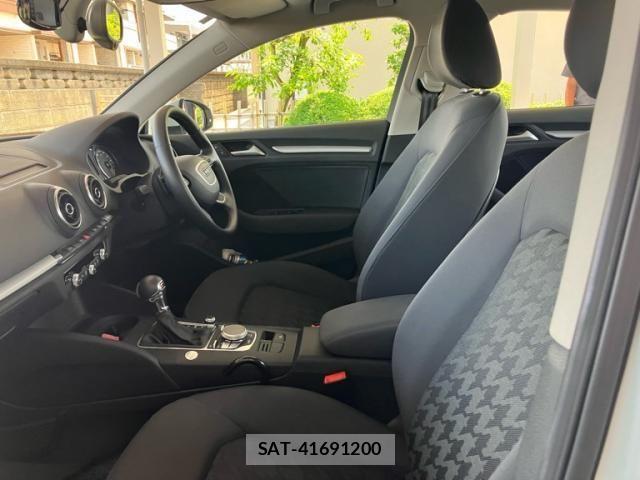 Audi A3 SEDAN 2014-06 7499574-7