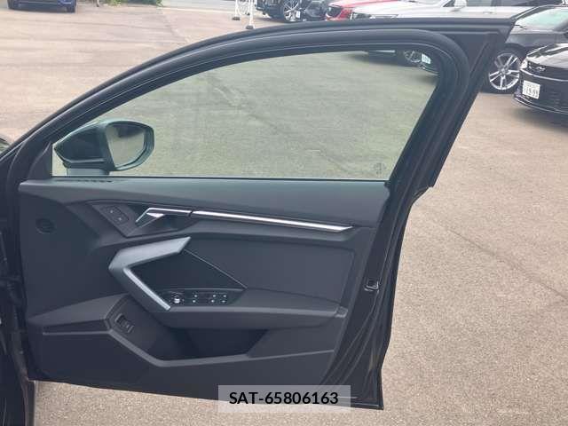 Audi A3 SEDAN 2025-10 7499573-8