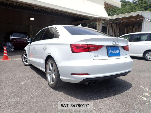 Audi A3 SEDAN 2016-03 7499571-2