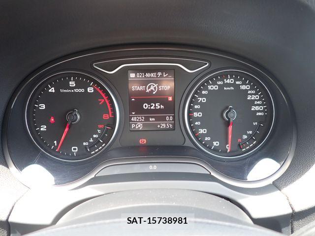 Audi A3 SEDAN 2014-03 7499570-9