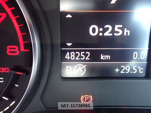 Audi A3 SEDAN 2014-03 7499570-10