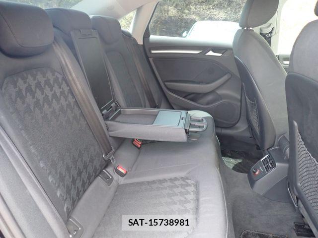 Audi A3 SEDAN 2014-03 7499570-20