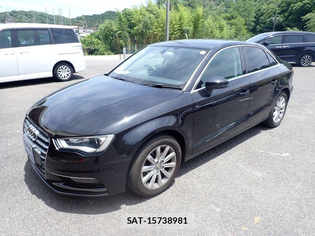 Audi A3 SEDAN 2014-03 7499570-5