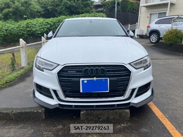 Audi A3 SEDAN 2017-04 7615039-1