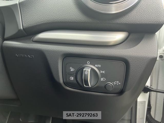 Audi A3 SEDAN 2017-04 7615039-20