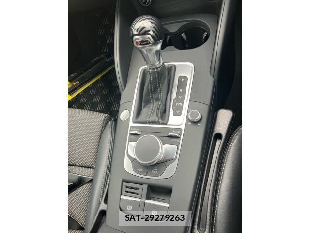 Audi A3 SEDAN 2017-04 7615039-22