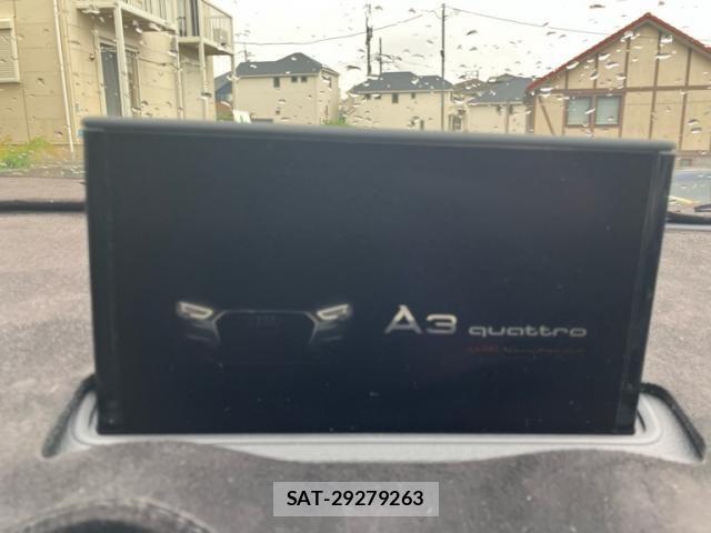 Audi A3 SEDAN 2017-04 7615039-25