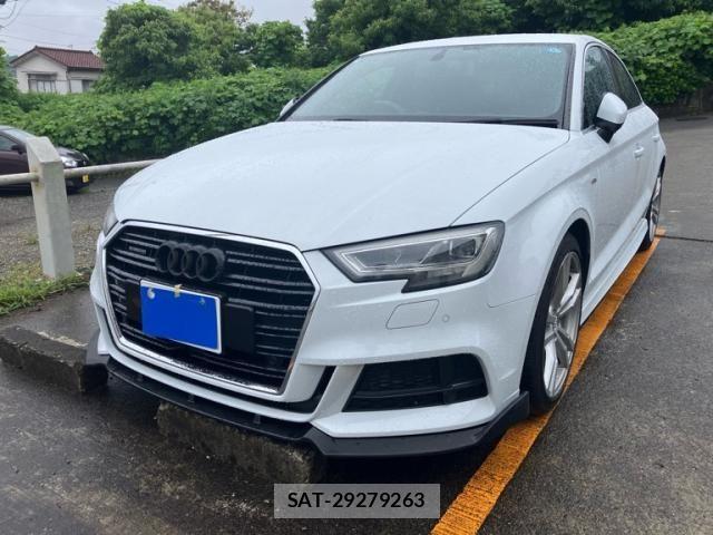 Audi A3 SEDAN 2017-04 7615039-2