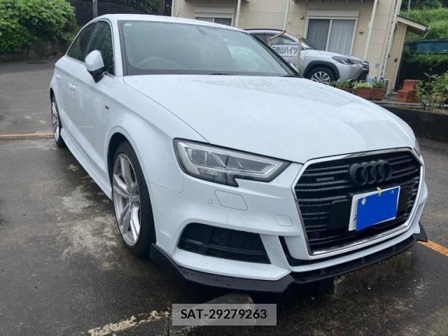 Audi A3 SEDAN 2017-04 7615039-3