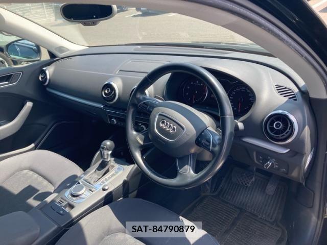 Audi A3 SEDAN 2015-07 7615040-12