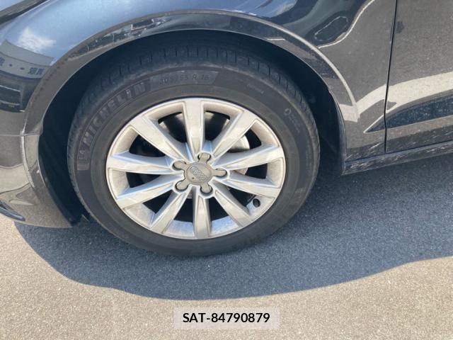 Audi A3 SEDAN 2015-07 7615040-8
