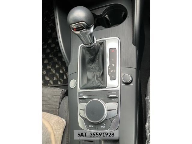 Audi A3 SEDAN 2015-02 7720882-19