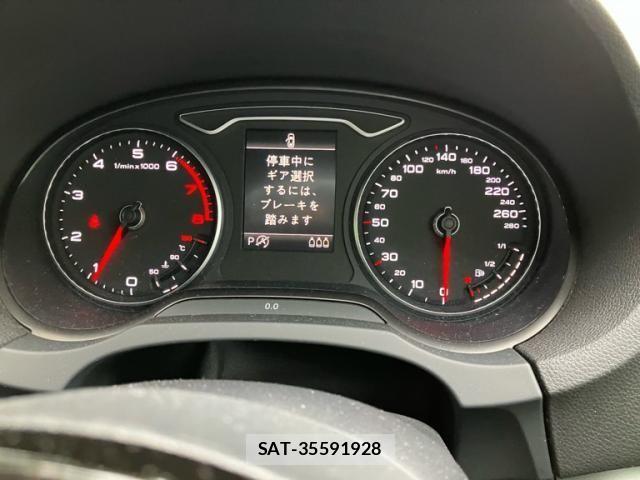 Audi A3 SEDAN 2015-02 7720882-21