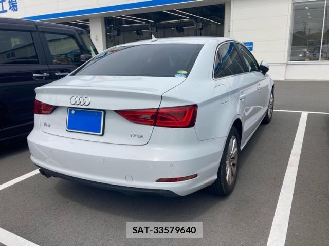Audi A3 SEDAN 2015-02 7875326-10