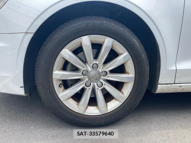 Audi A3 SEDAN 2015-02 7875326-13