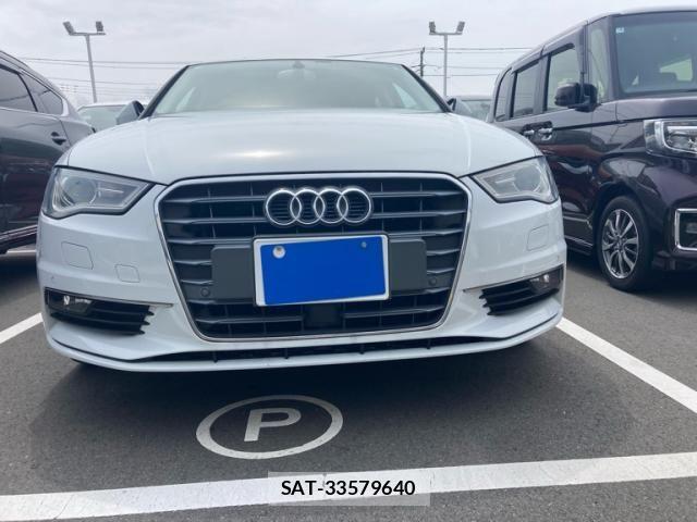 Audi A3 SEDAN 2015-02 7875326-1
