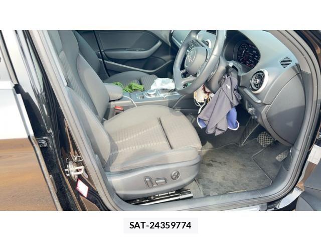 Audi A3 SEDAN 2019-09 7875325-11