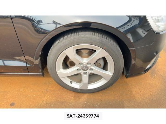 Audi A3 SEDAN 2019-09 7875325-5