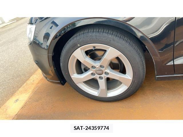 Audi A3 SEDAN 2019-09 7875325-6