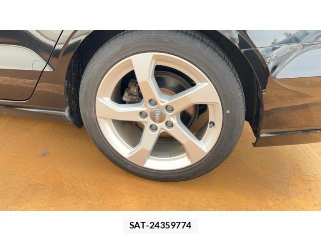 Audi A3 SEDAN 2019-09 7875325-7