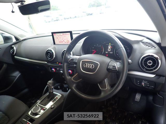 Audi A3 SEDAN 2016-02 7960534-1