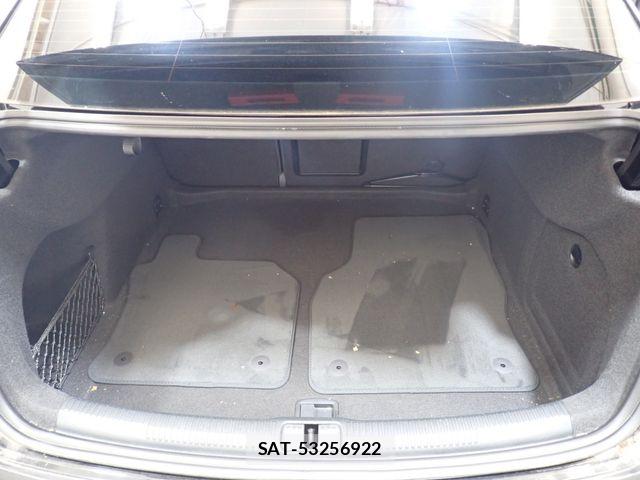 Audi A3 SEDAN 2016-02 7960534-24
