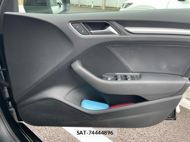 Audi A3 SEDAN 2019-09 7978539-19