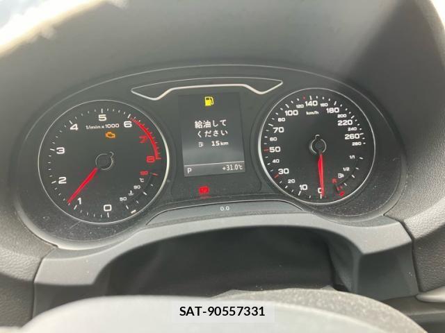 Audi A3 SEDAN 2014-02 8034449-19