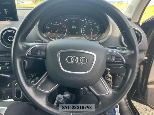 Audi A3 SEDAN 2014-10 8034450-15