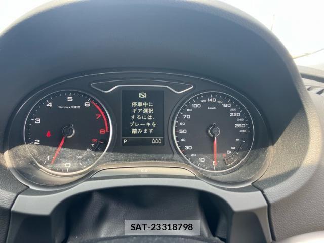 Audi A3 SEDAN 2014-10 8034450-18