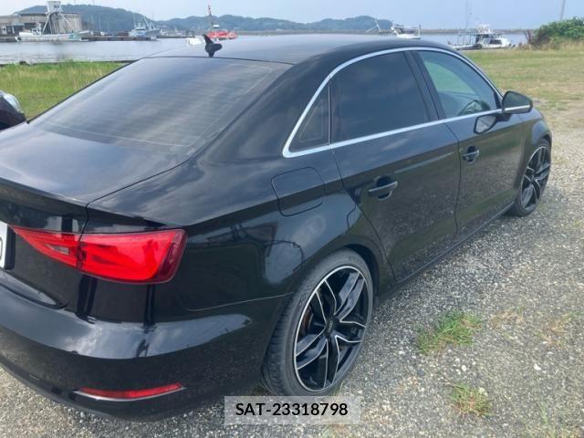 Audi A3 SEDAN 2014-10 8034450-1