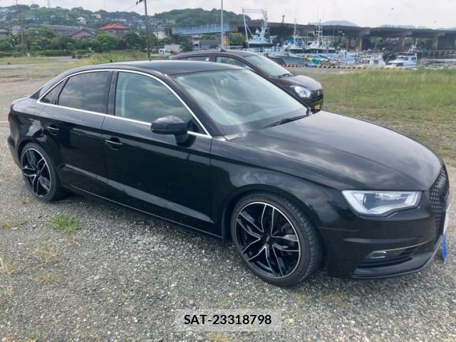 Audi A3 SEDAN 2014-10 8034450-4