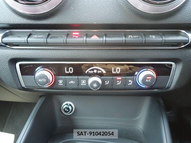 Audi A3 SEDAN 2017-06 8072865-16