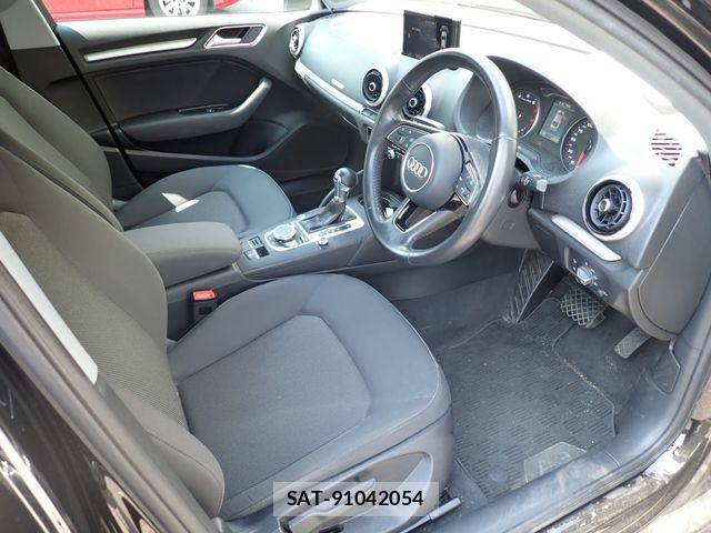 Audi A3 SEDAN 2017-06 8072865-1