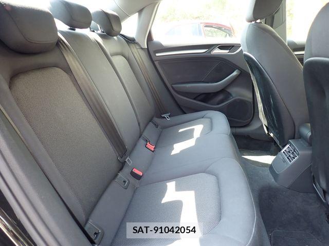 Audi A3 SEDAN 2017-06 8072865-20