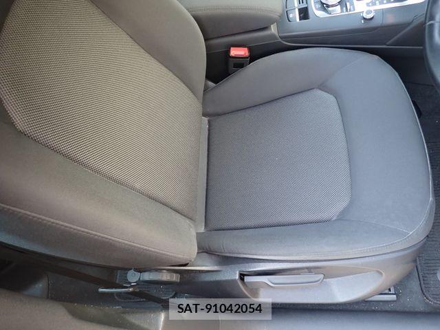 Audi A3 SEDAN 2017-06 8072865-21