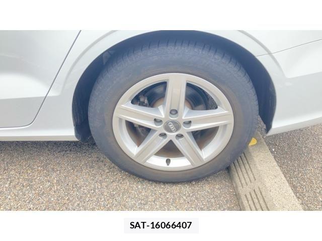 Audi A3 SEDAN 2020-03 8098036-6
