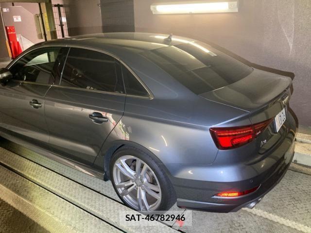 Audi A3 SEDAN 2017-03 8098035-6