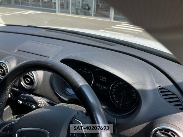 Audi A3 SEDAN 2014-05 8128957-12
