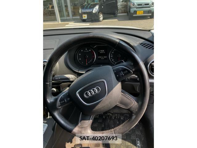 Audi A3 SEDAN 2014-05 8128957-13