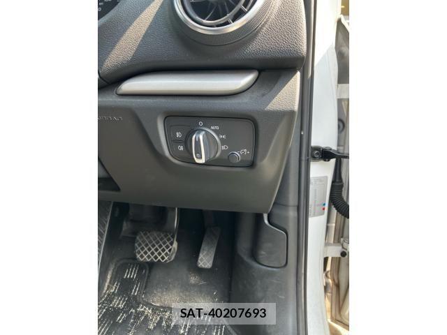 Audi A3 SEDAN 2014-05 8128957-15