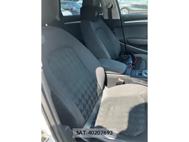 Audi A3 SEDAN 2014-05 8128957-16