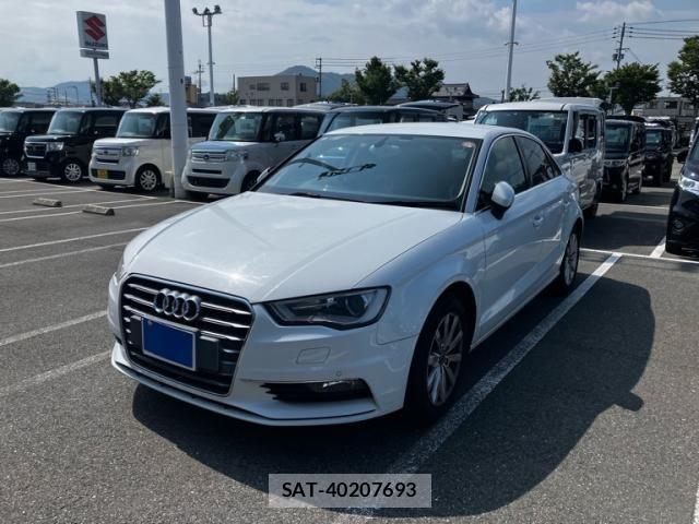 Audi A3 SEDAN 2014-05 8128957-1