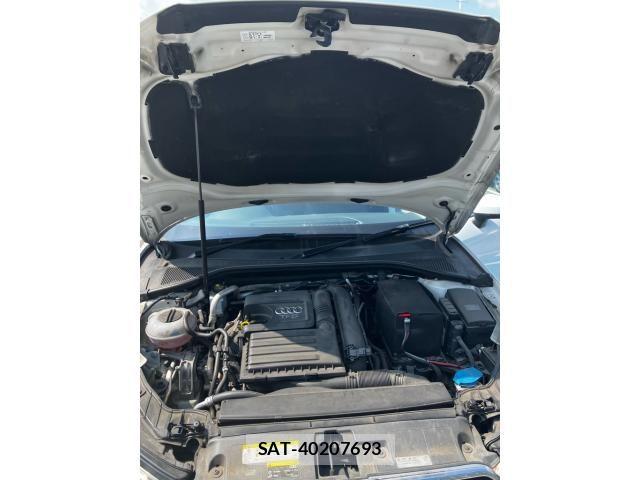Audi A3 SEDAN 2014-05 8128957-24
