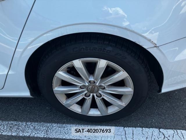 Audi A3 SEDAN 2014-05 8128957-6