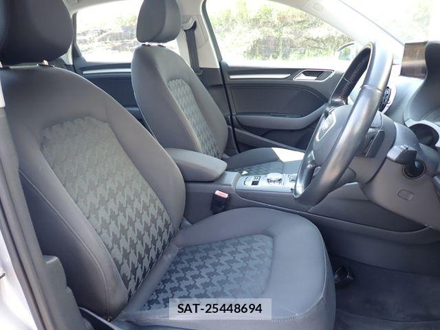 Audi A3 SEDAN 2015-08 8244630-17