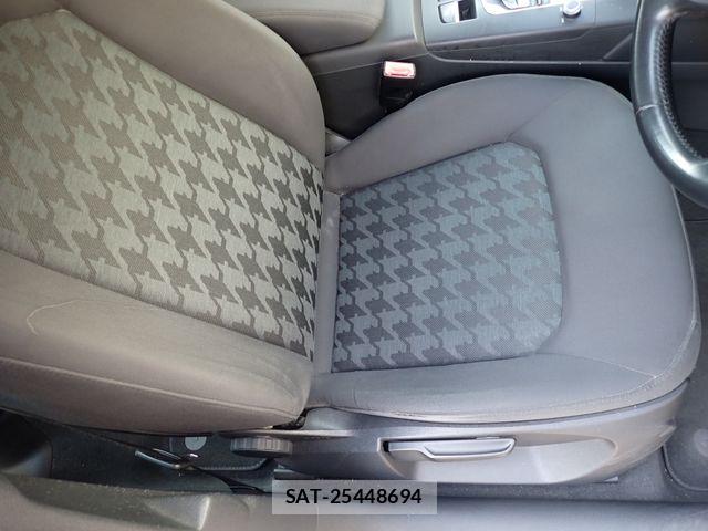Audi A3 SEDAN 2015-08 8244630-19