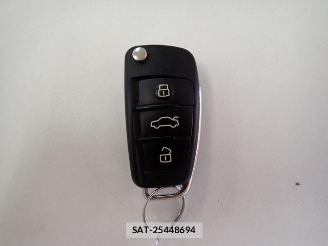 Audi A3 SEDAN 2015-08 8244630-25