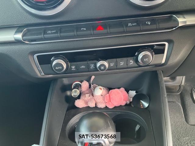 Audi A3 SEDAN 2016-06 8313103-12