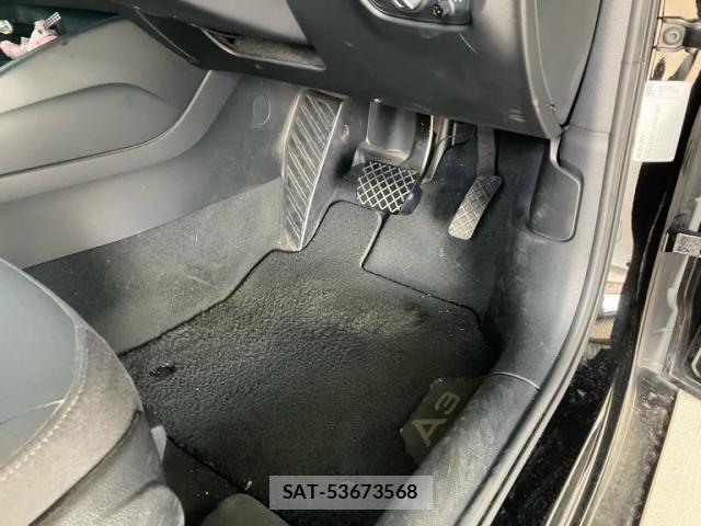 Audi A3 SEDAN 2016-06 8313103-14